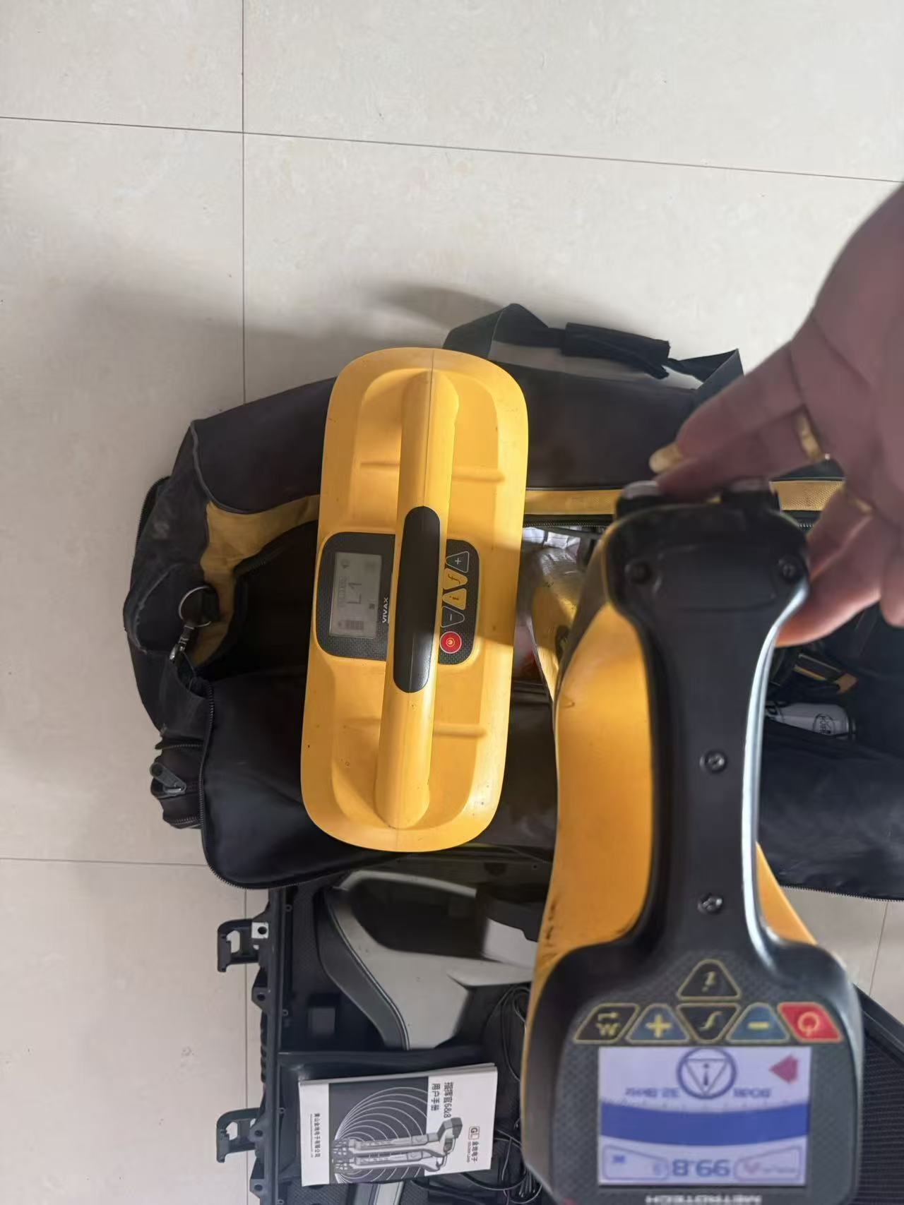 LD9500 Full-Frequency Cable & Pipe Locator